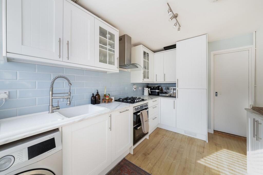 House in Vale of White Horse, Abingdon on Thames - More