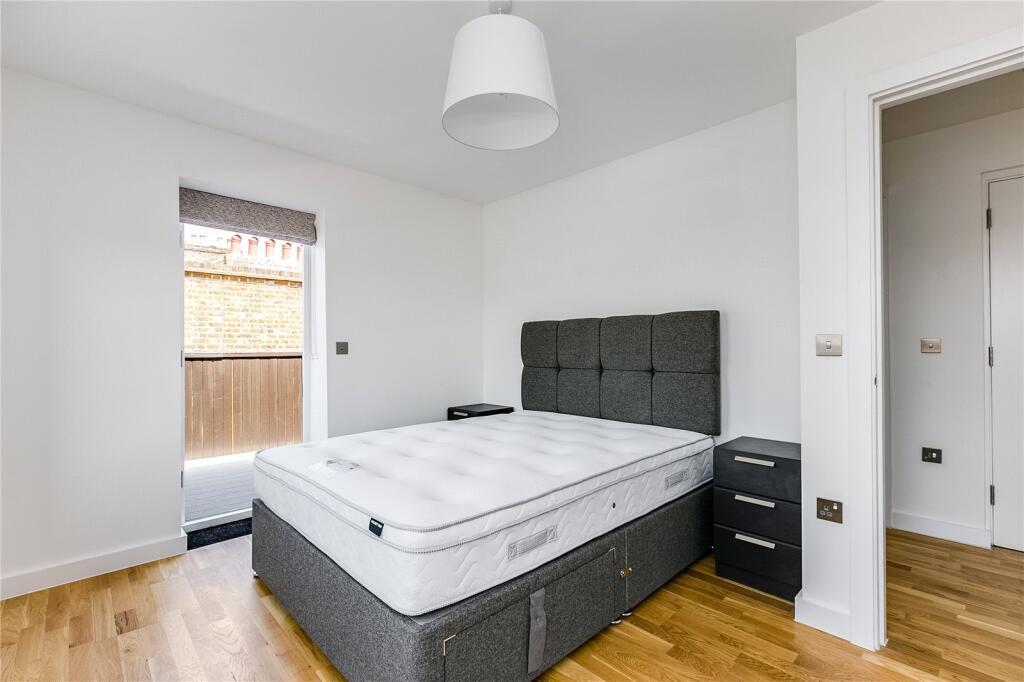 Apartment in London - View 4