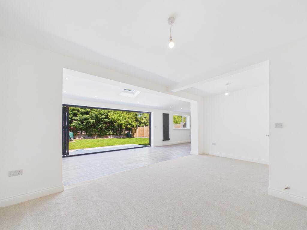 Derwent Avenue, Allestree photo 4