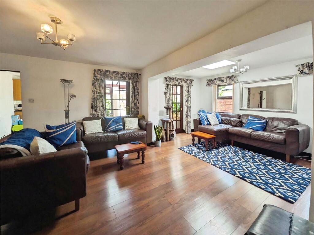 Merridale Road, Wolverhampton, West Midlands, WV3 - View 4