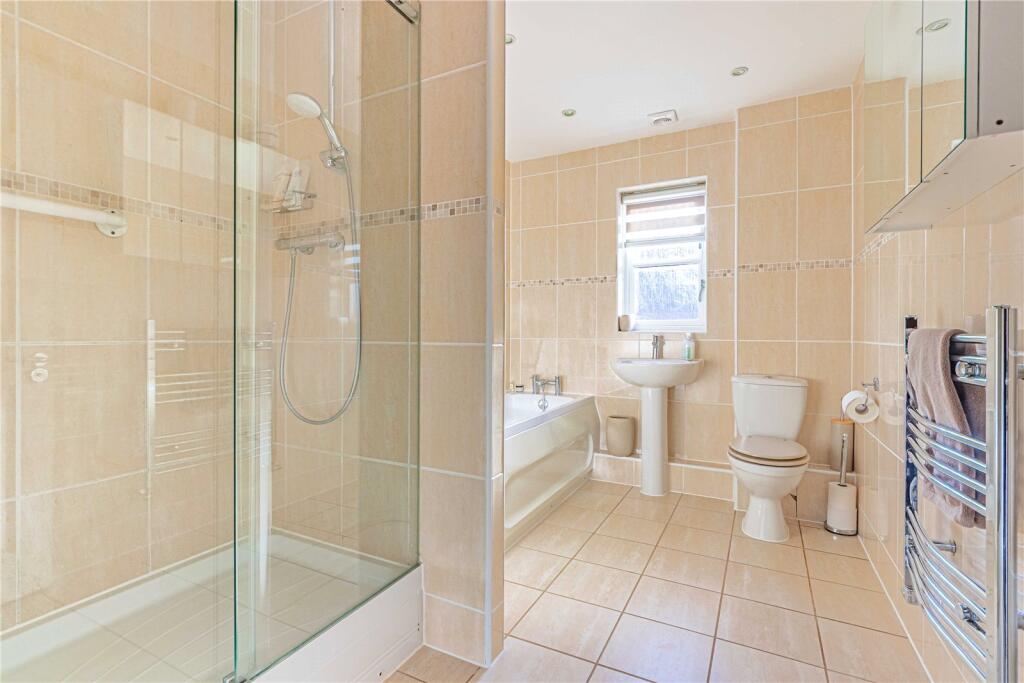 Additional image 17 of Beningfield Drive, St. Albans, Hertfordshire, AL2