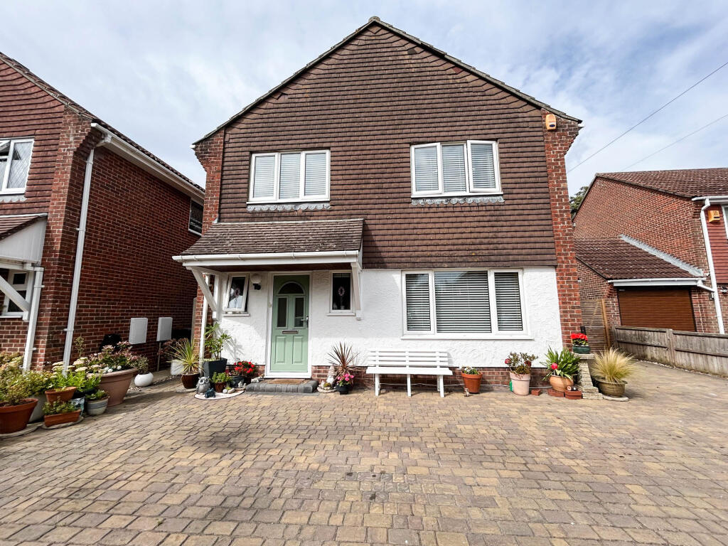 Main image of property: The Orchard Close, Bognor Regis