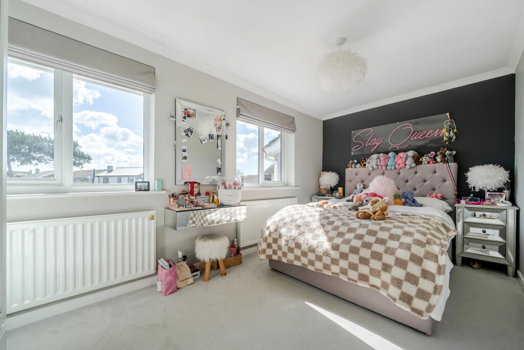 House in Chichester, West Wittering - More