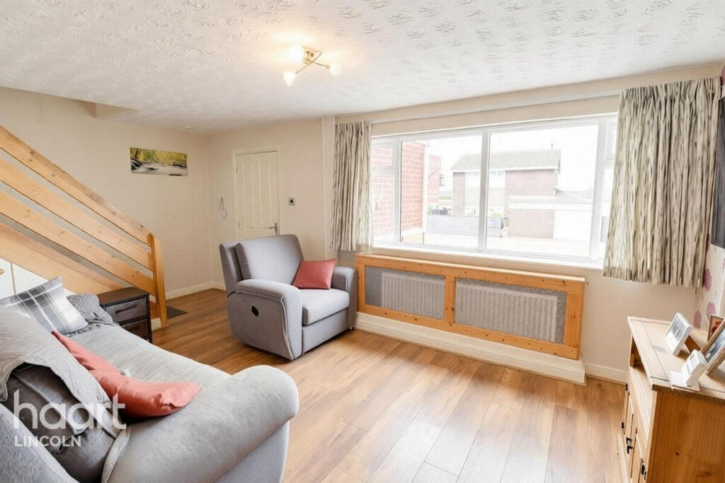 House in North Kesteven, Washingborough - View 4