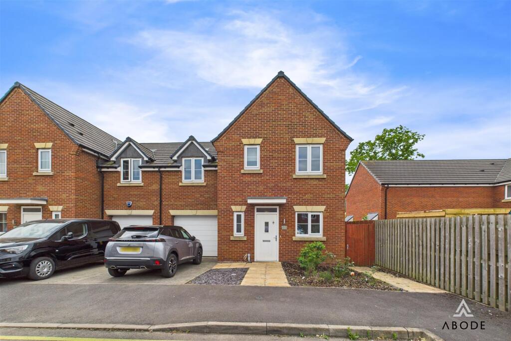 3-bed house on Thorntree Lane, Branston, Burton-On-Trent, £259,000