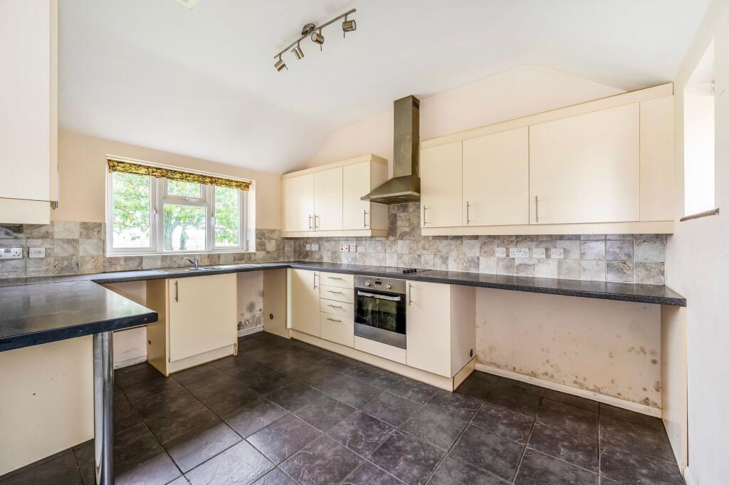 Sidlesham Lane, Birdham, PO20 photo 3