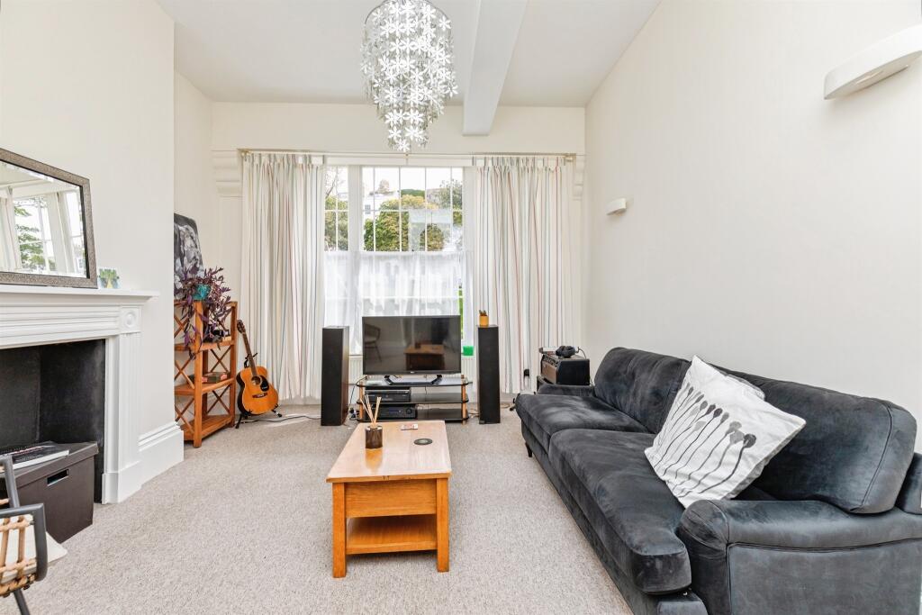 Apartment in Hastings, Trinity Triangle, Old Town - View 4