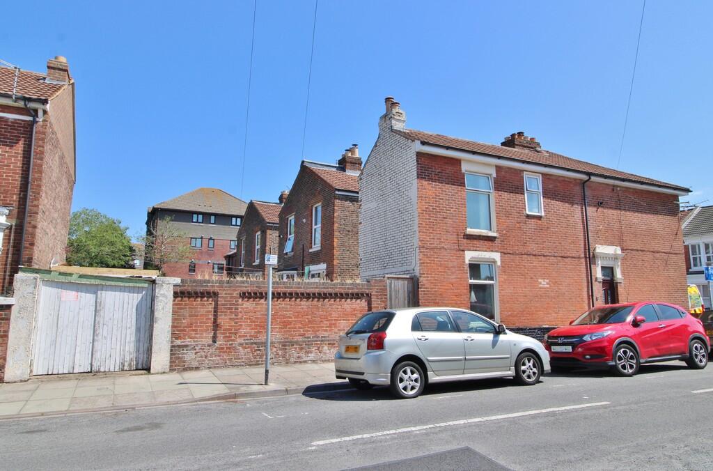 House in Portsmouth, Milton - More