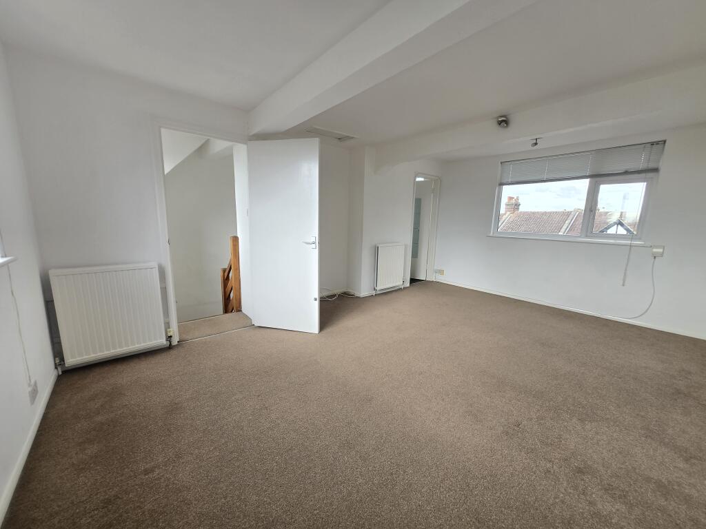 Apartment in Brighton - View 3