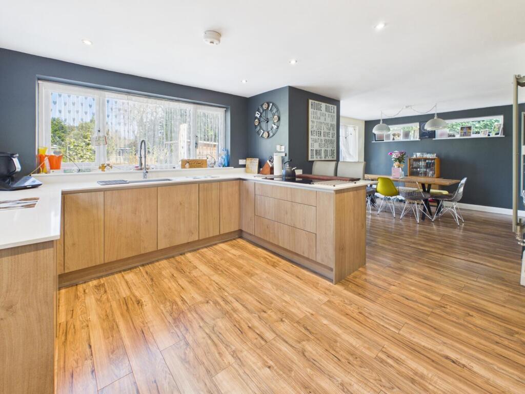 House in East Lindsey, Woodhall Spa - View 2