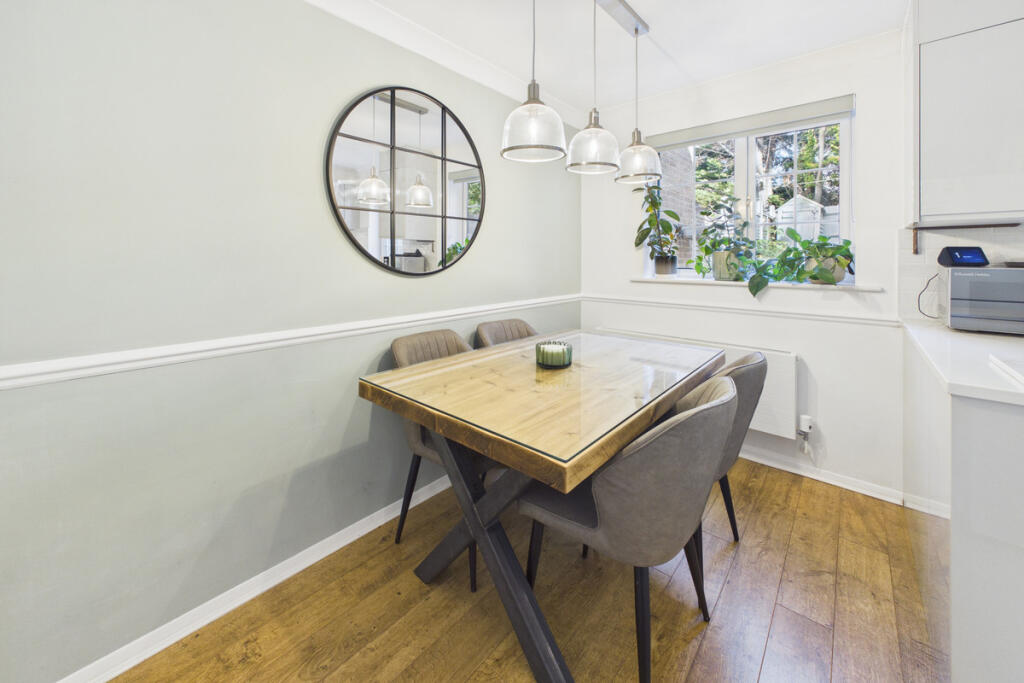 House in Dacorum, Hertfordshire - More
