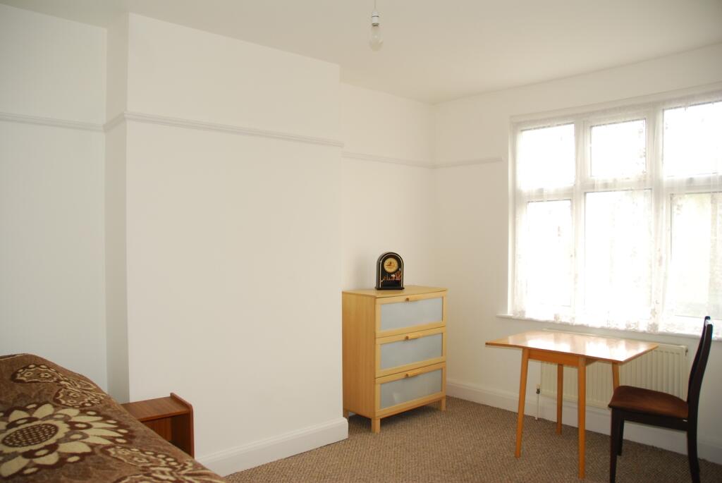 House in London - View 5