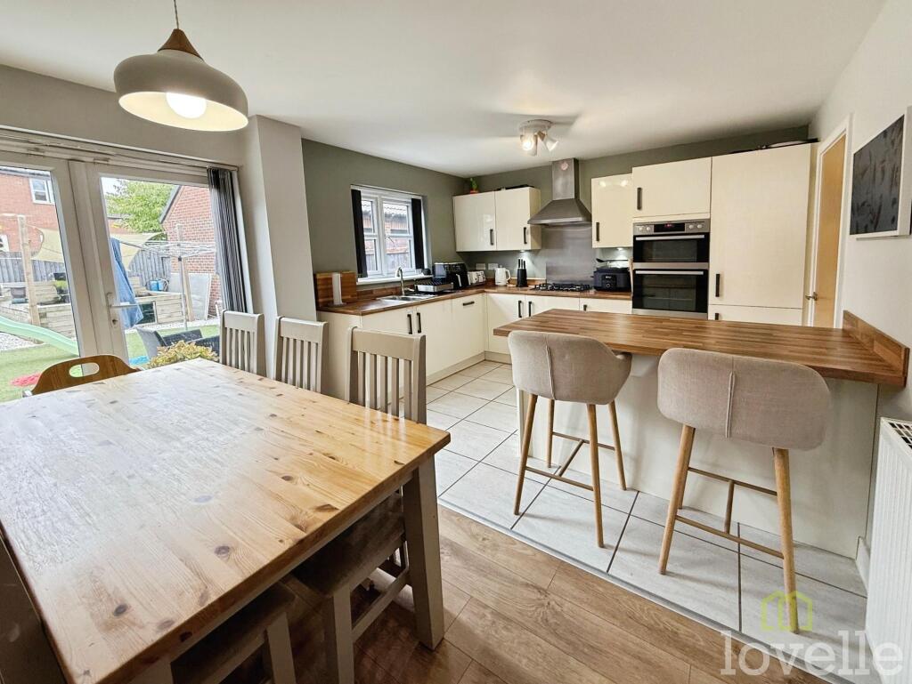 House in North Kesteven, Witham St. Hughs - View 2