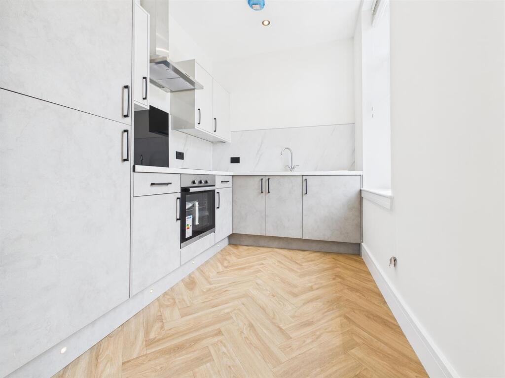 Apartment in Newcastle upon Tyne - View 2
