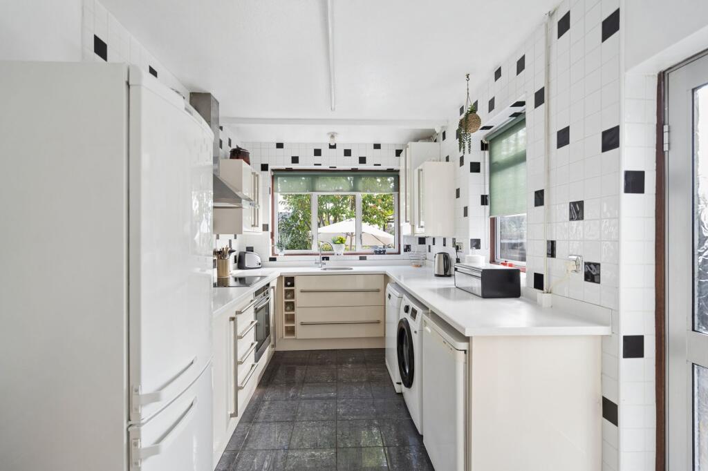 House in Watford - View 2