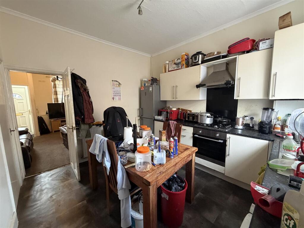 House in Tameside, Greater Manchester - View 5