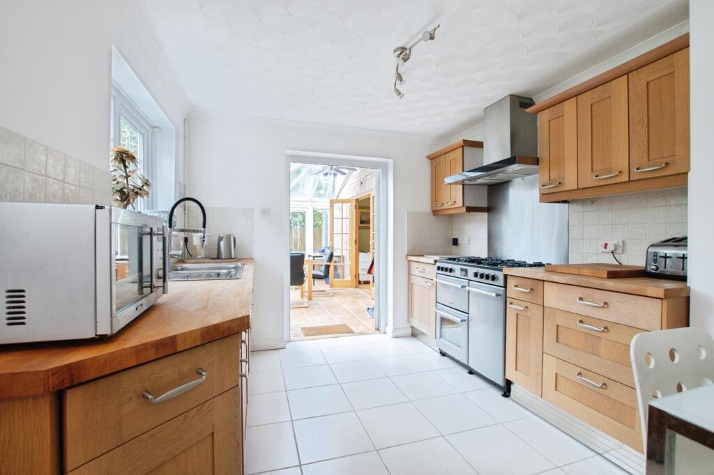 Lyndhurst Road, Landford, Salisbury, Wiltshire, SP5 photo 3