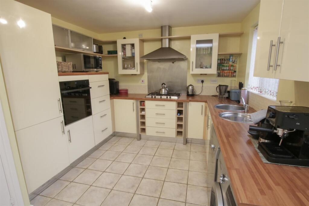 House in Doncaster, South Yorkshire - View 3