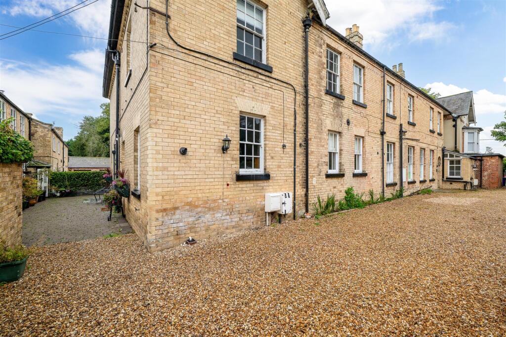 Main image of property: High Street, Willingham By Stow, Gainsborough