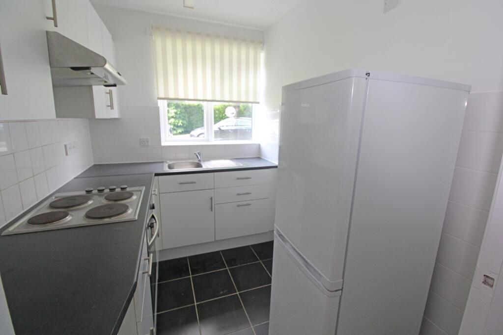 Steepdene, Lower Parkstone, Poole photo 3