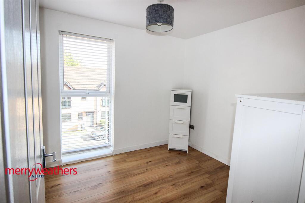 Apartment in Sheffield - View 4