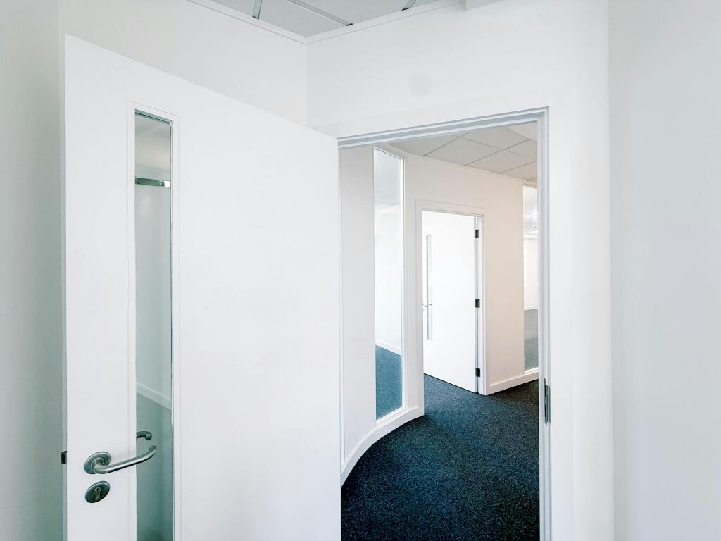 My Buro_office to let-9.jpg