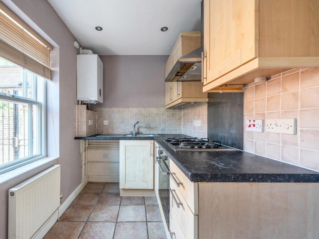House in Glastonbury, Somerset - View 5