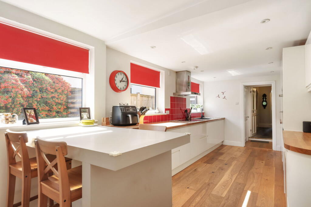 Cirencester Road, Charlton Kings, Cheltenham, GL53 8DB photo 3