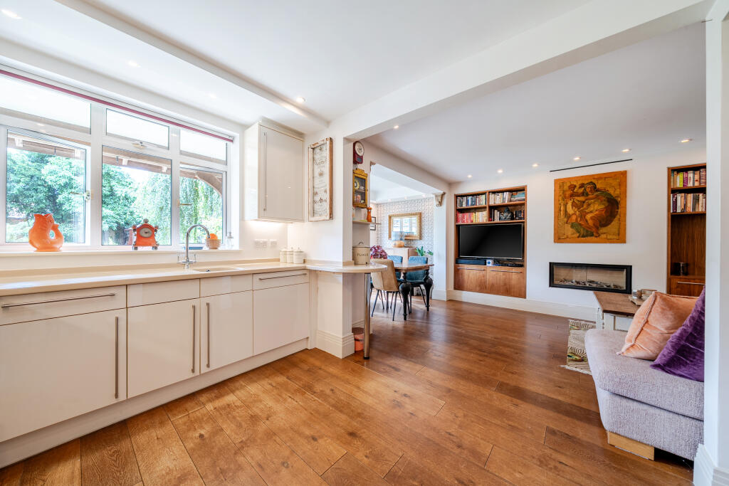 House in London - More