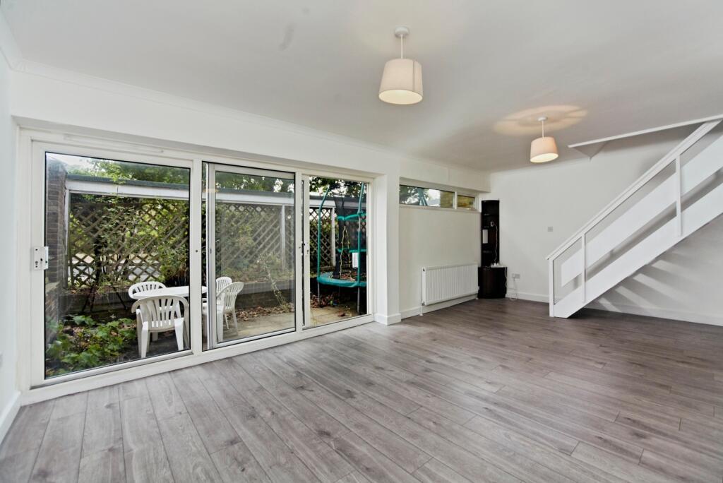 Main image of property: Park Hill Rise, CROYDON, Surrey, CR0