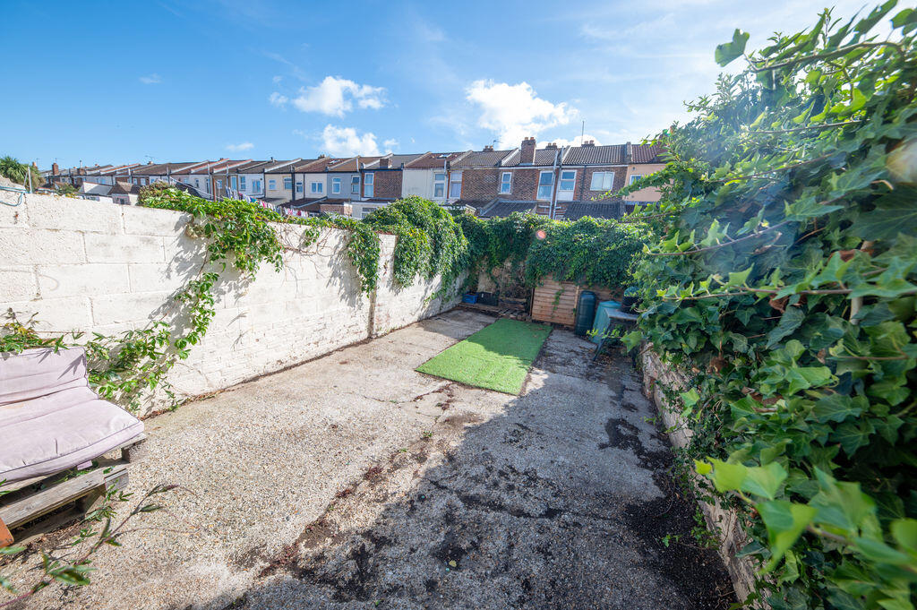 Property photo 8