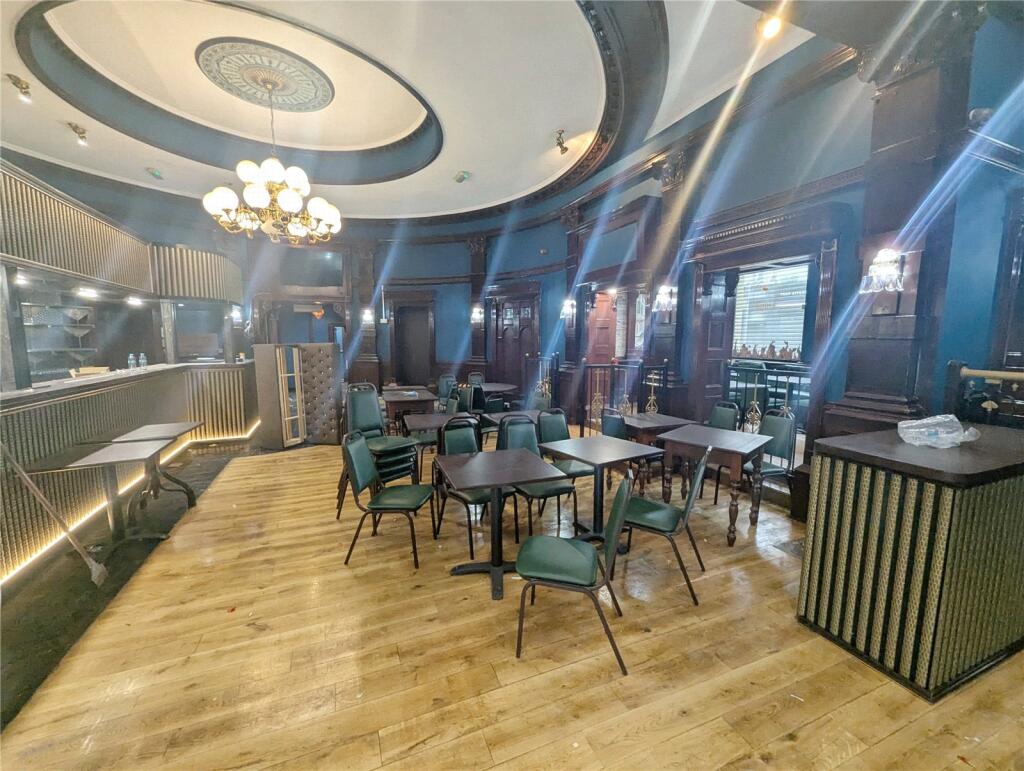 Apartment in Birkenhead, Claughton - View 5