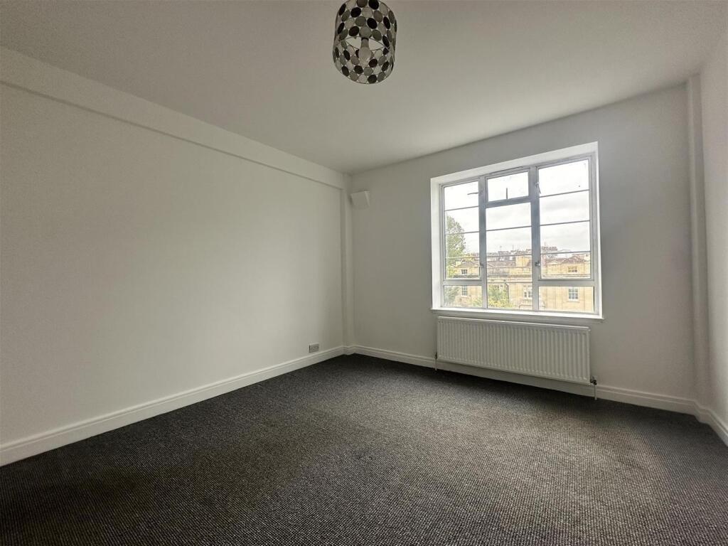 Main image of property: Queens Court Queens Road Briustol, Clifton, BS8