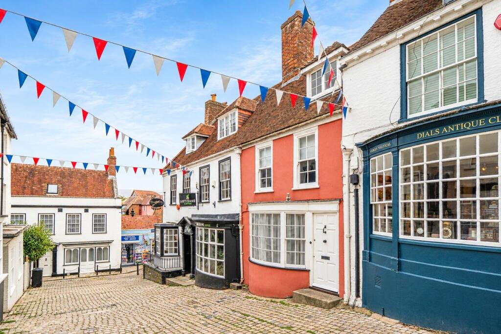 Main image of property: Quay Hill, Lymington, SO41