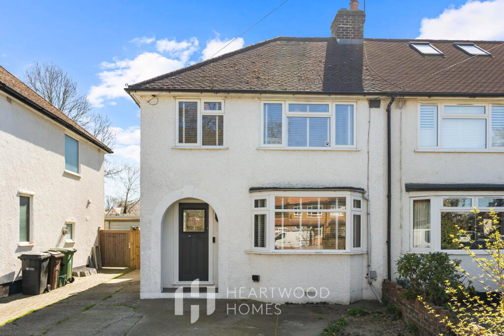 Roestock Gardens, Colney Heath, St. Albans, AL4 0QJ