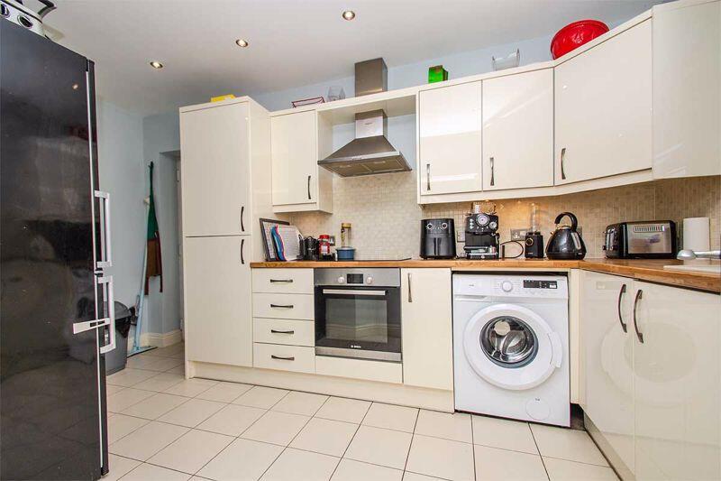 House in Walsall, West Midlands - View 4