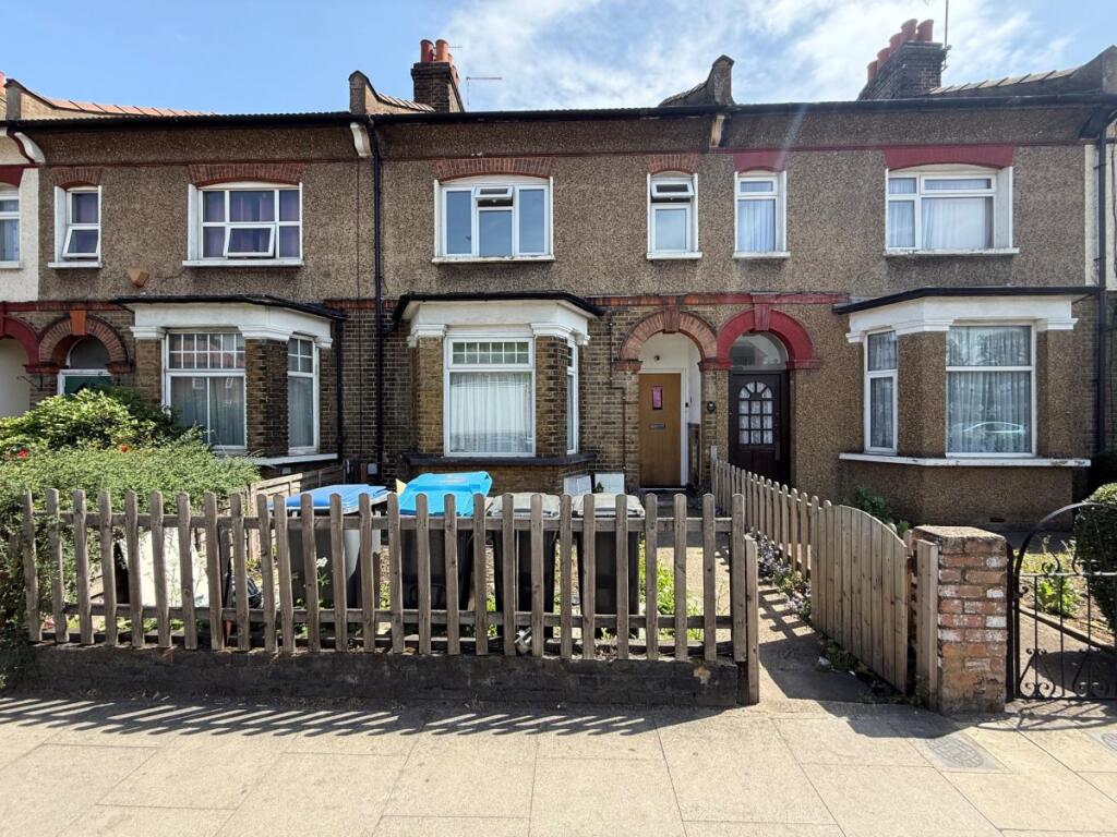 Main image of property: Hertford Road, Waltham Cross
