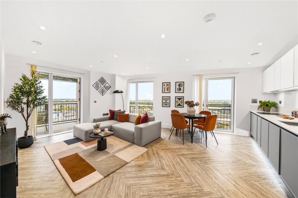 2-bed flat on Courthouse Way, SW18, £625,000