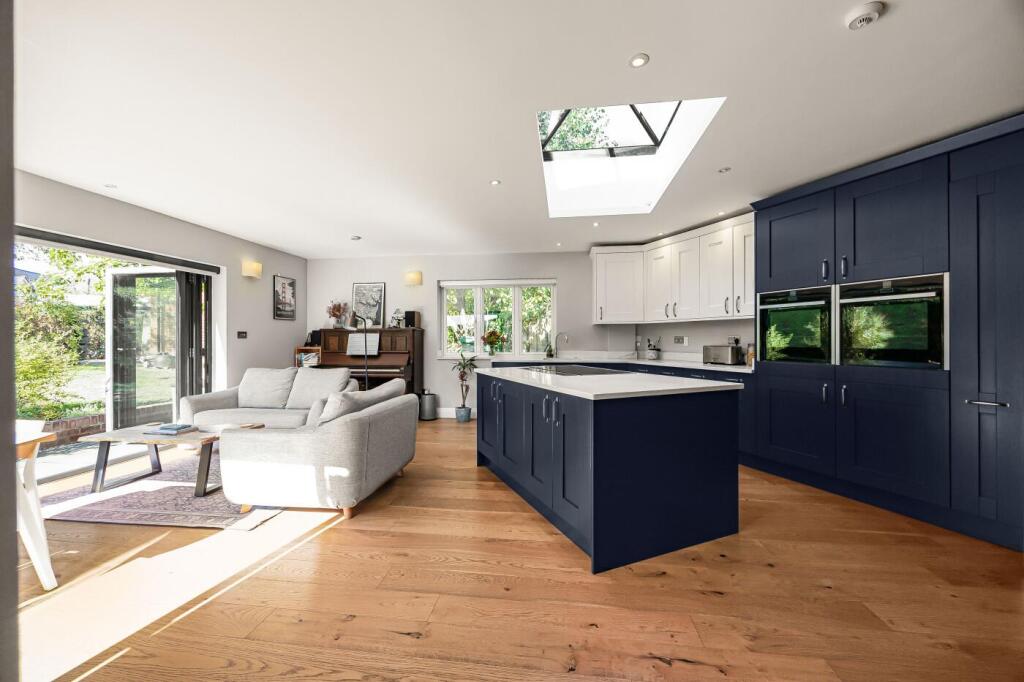 House in Reading - View 4