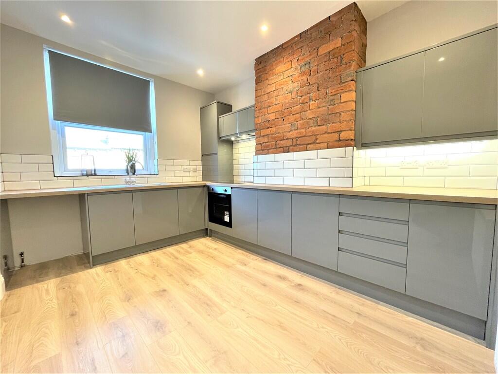 Apartment in Leeds - View 2