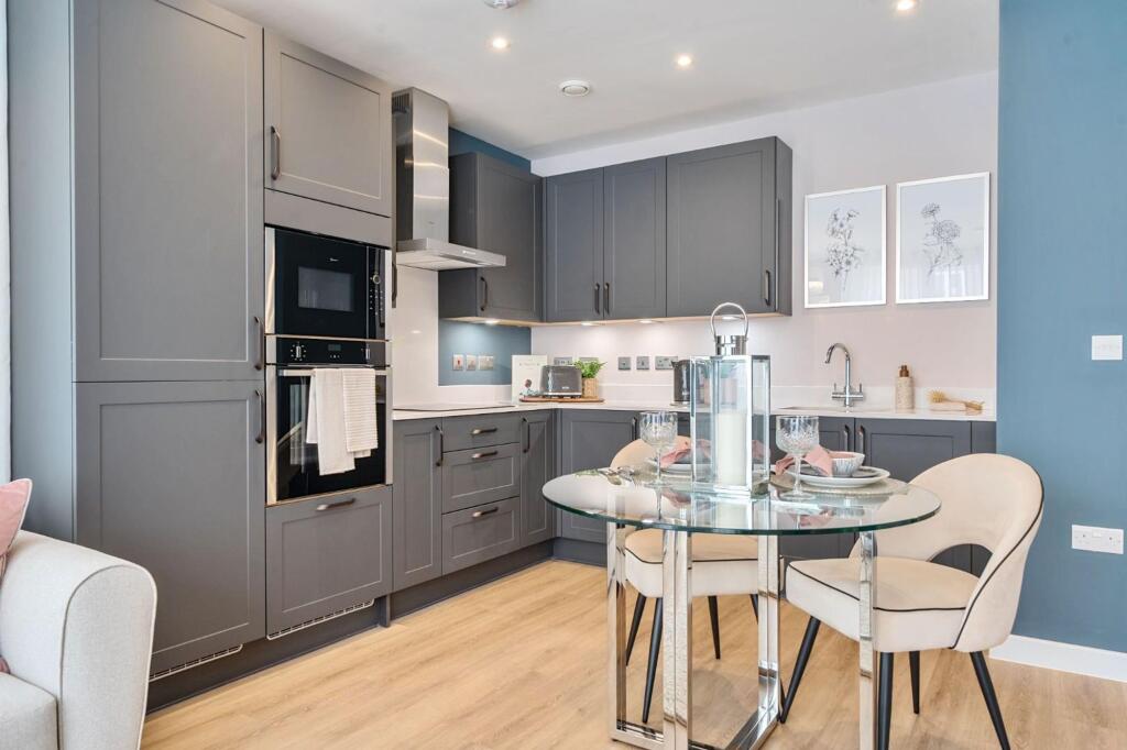 Apartment in Chester - More