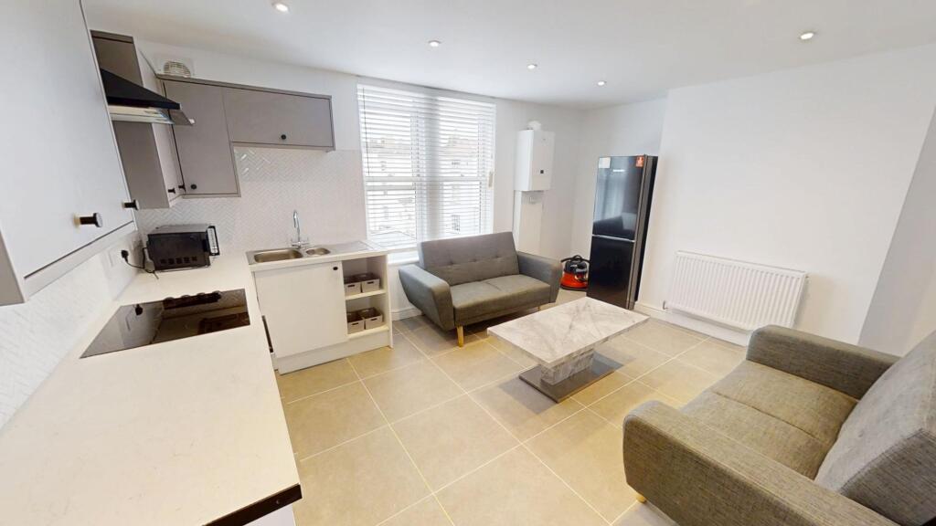2 bedroom terraced house for rent