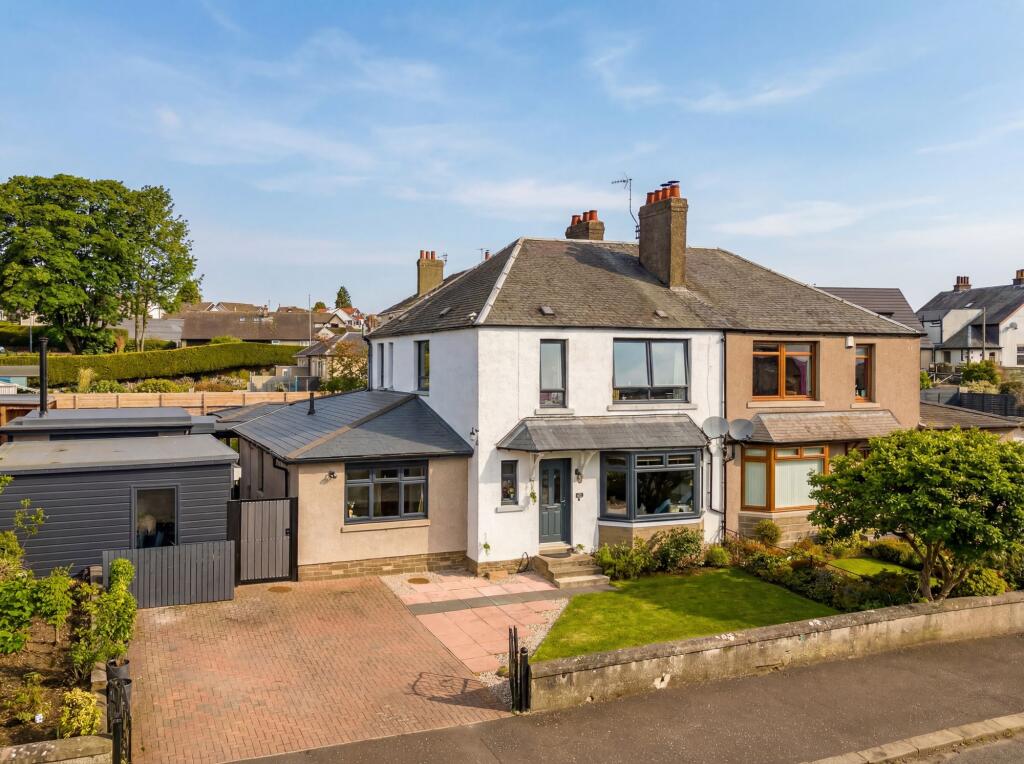 Main image of property: 28 Kerrington Crescent, Broughty Ferry, DD5 2TN