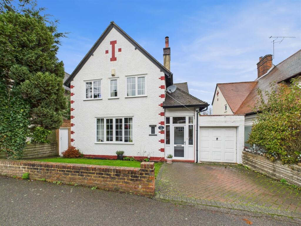 Main image of property: Reddown Road, Coulsdon