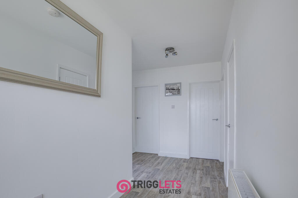 Apartment in Barnsley, Birdwell - View 5