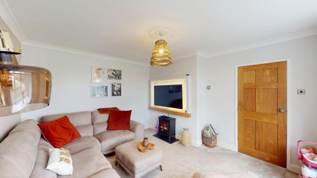Lee Bank, Westhoughton, BL5 photo 2