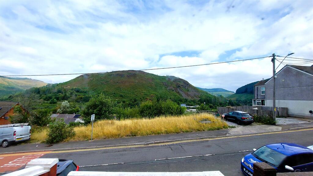 House in Swansea, Cymer and Glyncorrwg - View 4