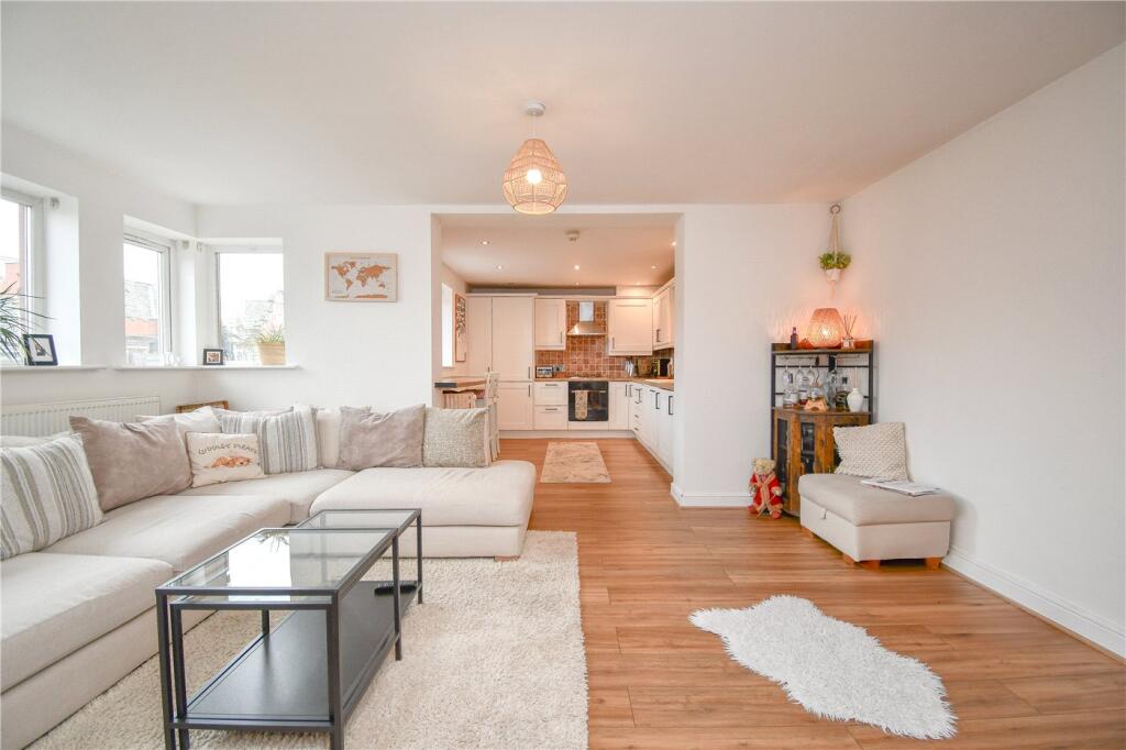 Apartment in Wallasey, Liscard - View 2