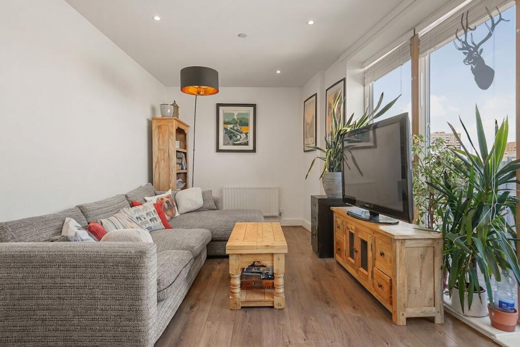 Apartment in London - View 3