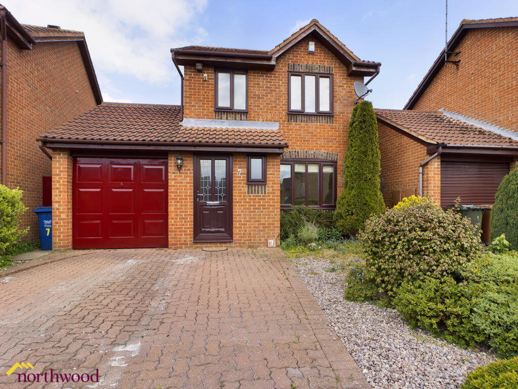 Main image of property: Brinkburn Grove, Banbury, OX16